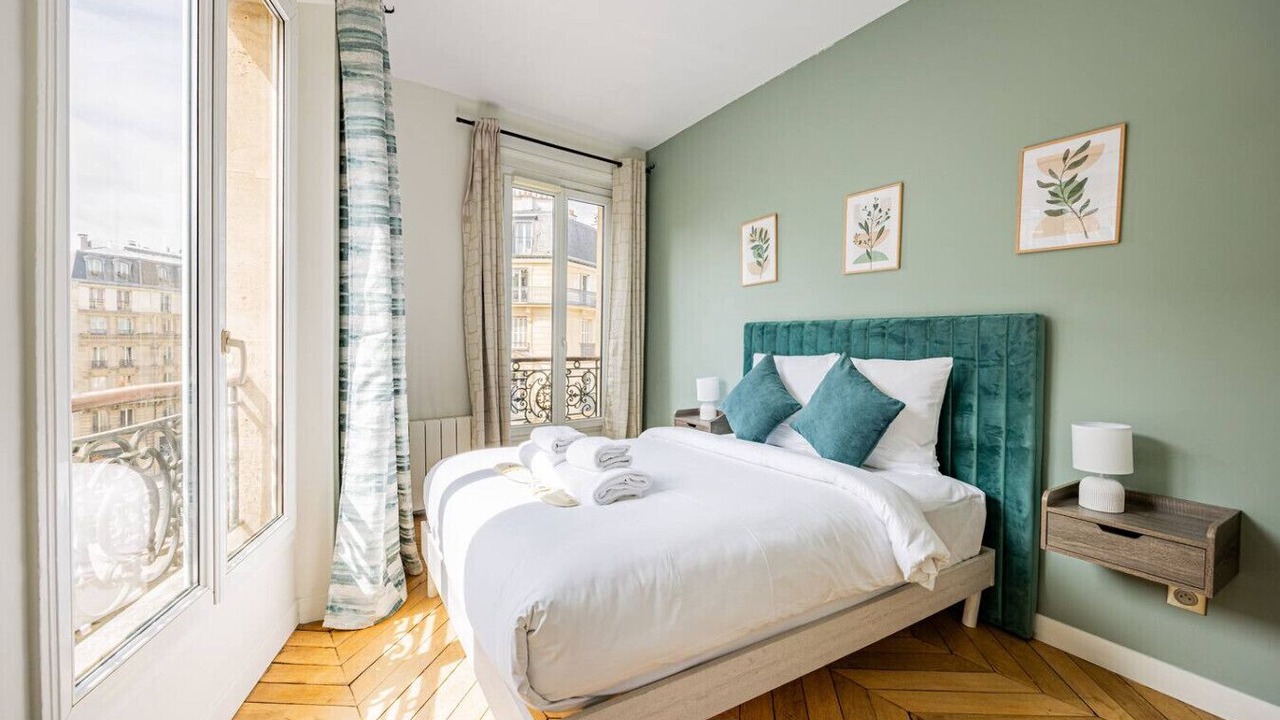 Photo of Bedroom in Arts-et-Metiers