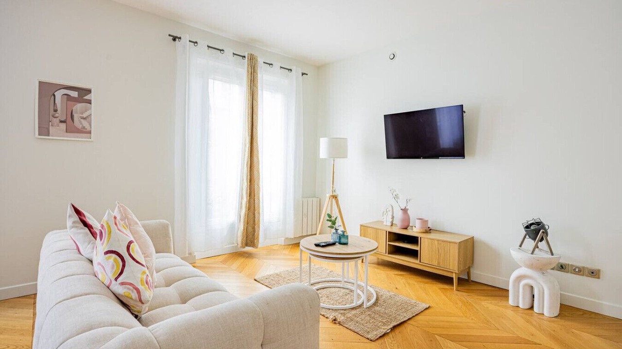 Photo of Livingroom in Arts-et-Metiers