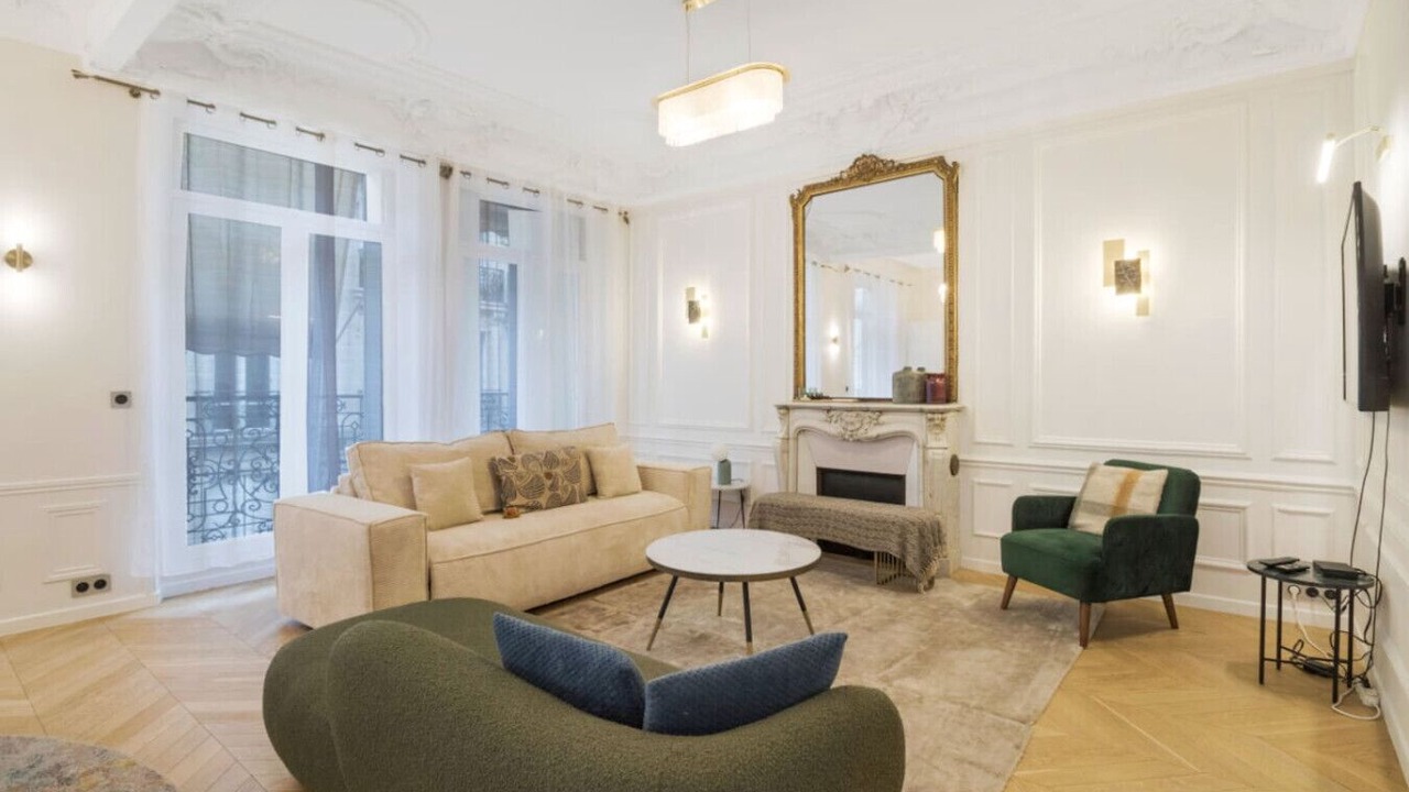 Photo of Livingroom in Champs-Elysees