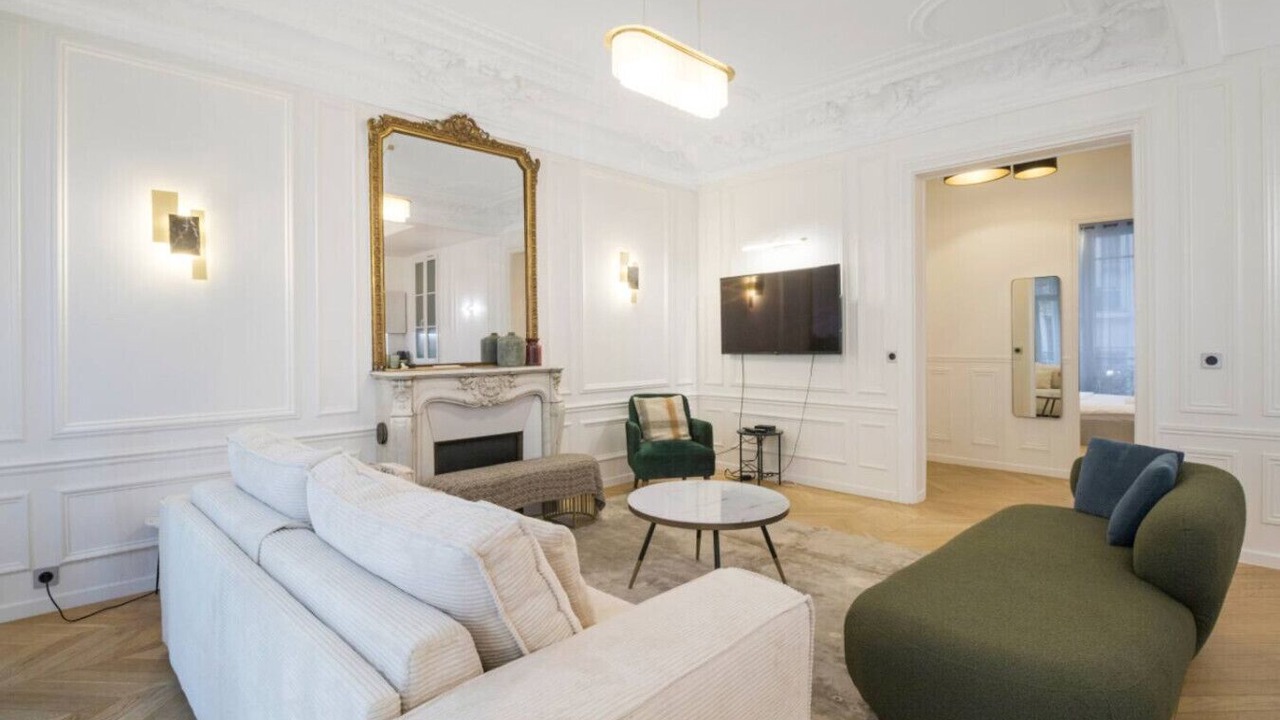 Photo of Livingroom in Champs-Elysees