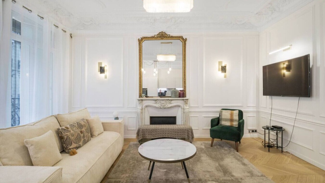 Photo of Livingroom in Champs-Elysees