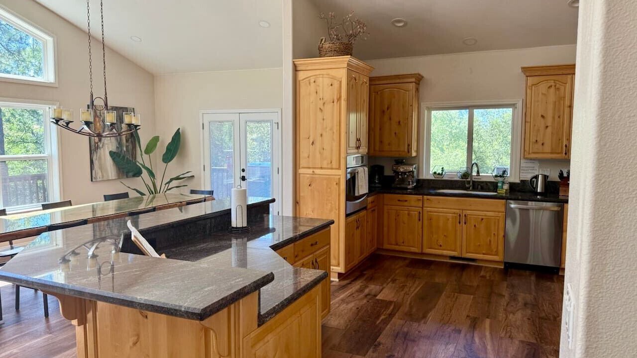 Photo of Kitchen in Mariposa