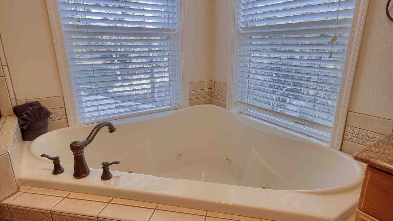 Photo of Bathroom in Mariposa