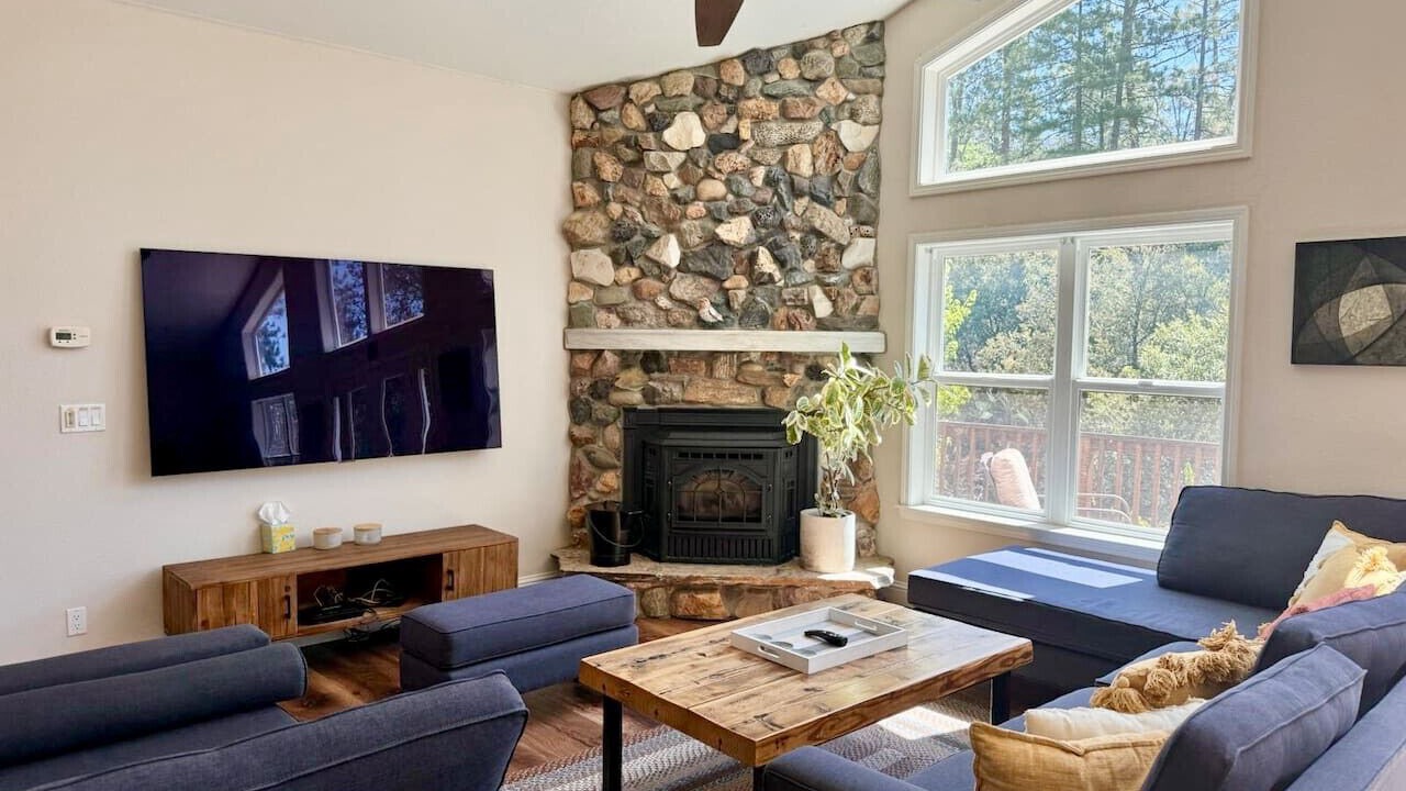 Photo of Livingroom in Mariposa