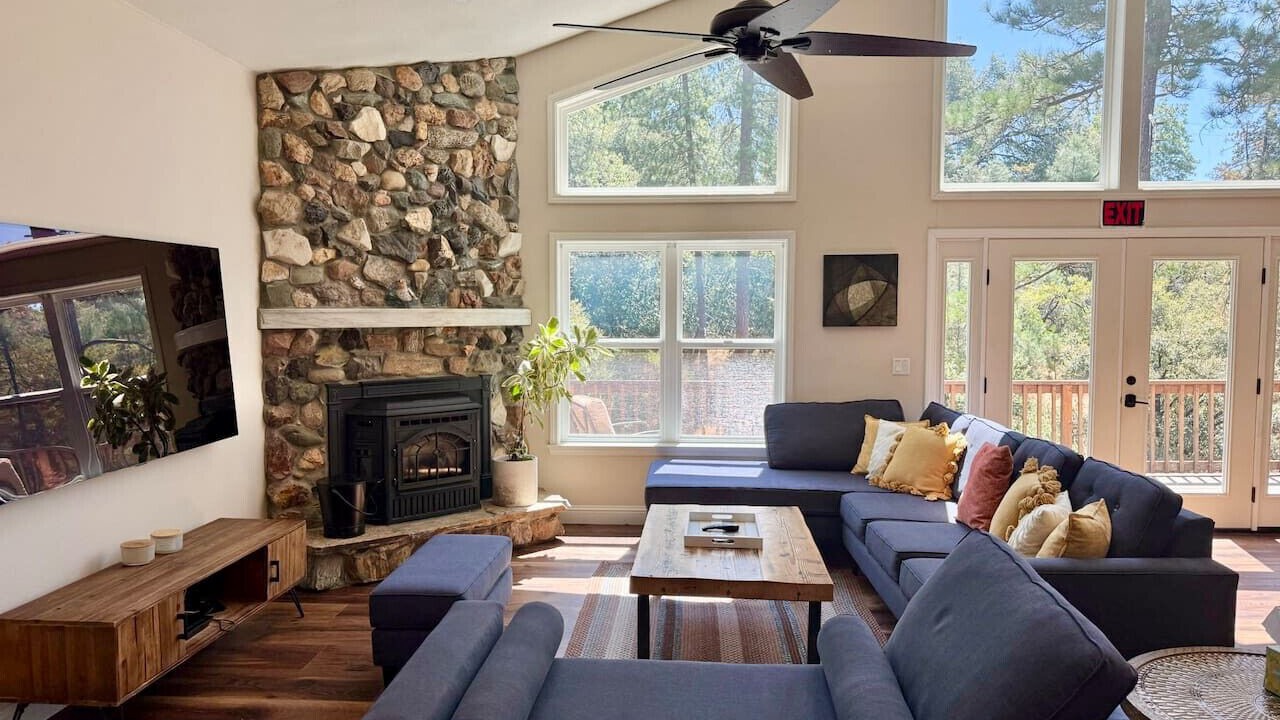 Photo of Livingroom in Mariposa