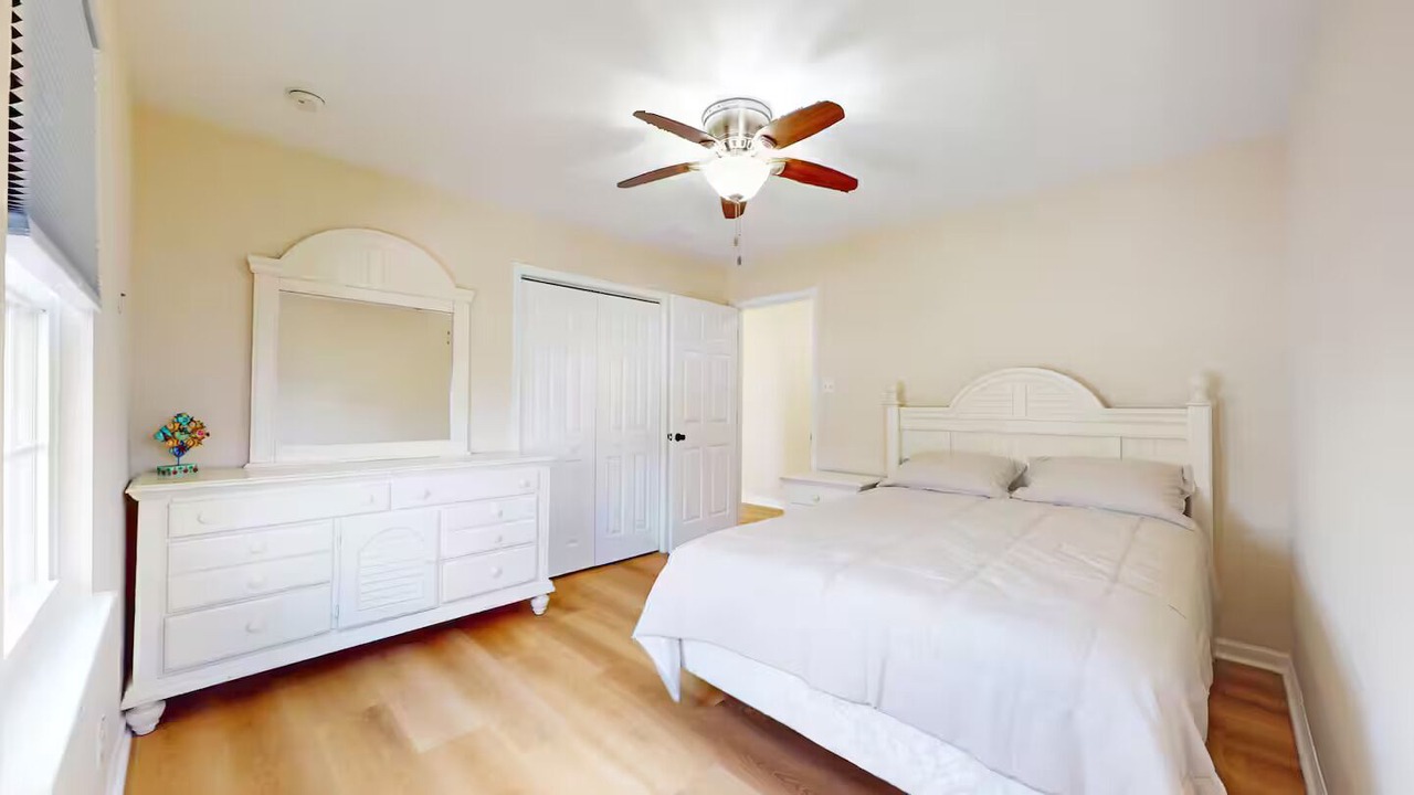Photo of Bedroom in Pleasantville