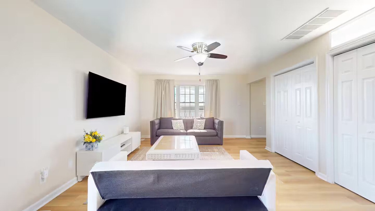 Photo of Livingroom in Pleasantville