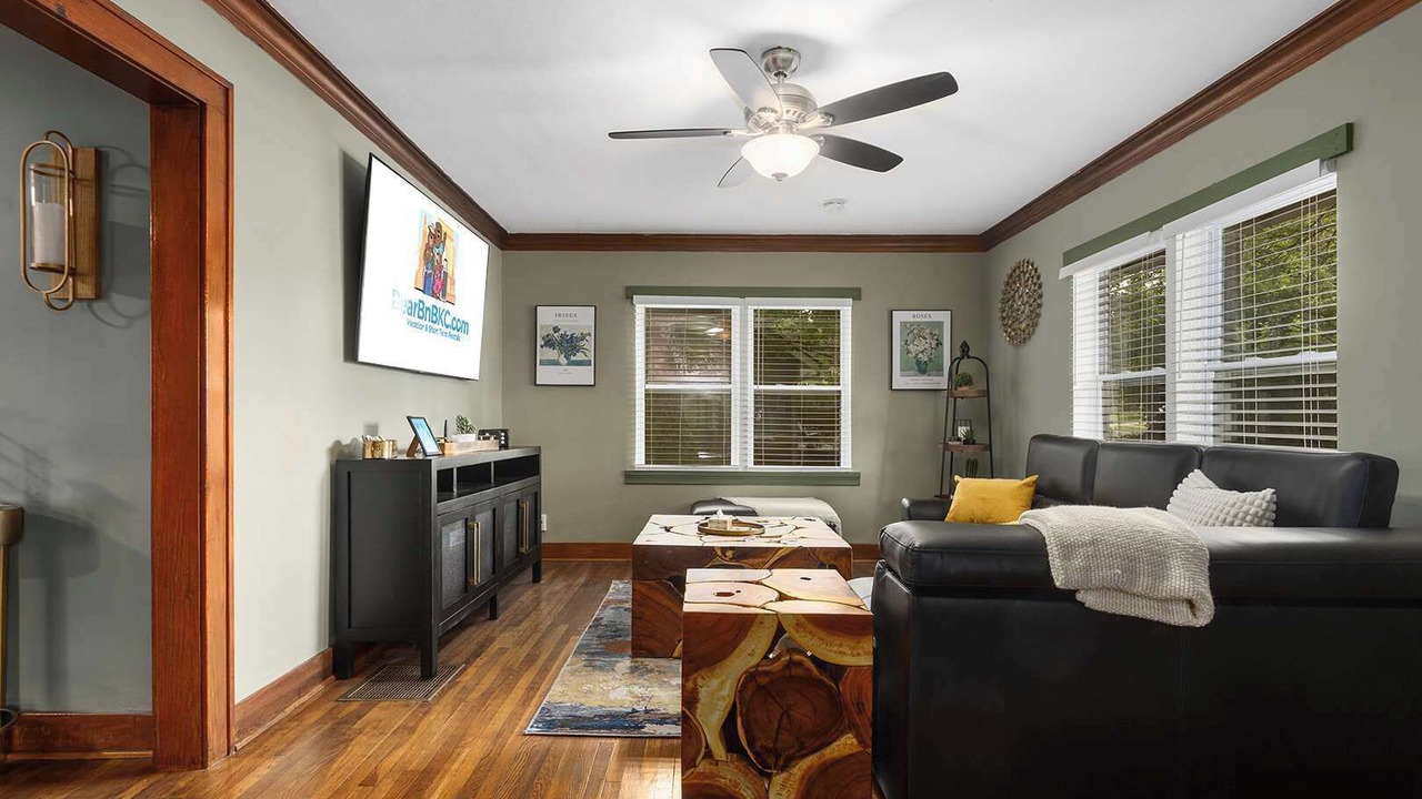 Photo of Livingroom in Overland Park