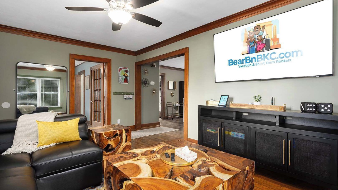 Photo of Livingroom in Overland Park