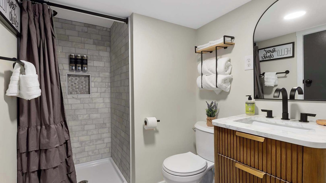 Photo of Bathroom in Lee's Summit