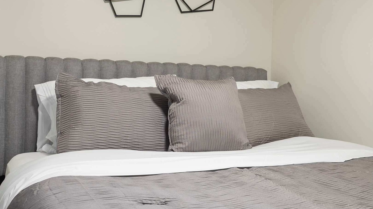 Photo of Bedroom in Lee's Summit
