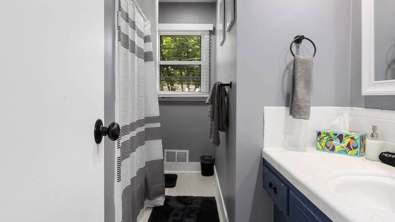 Photo of Bathroom in Lenexa