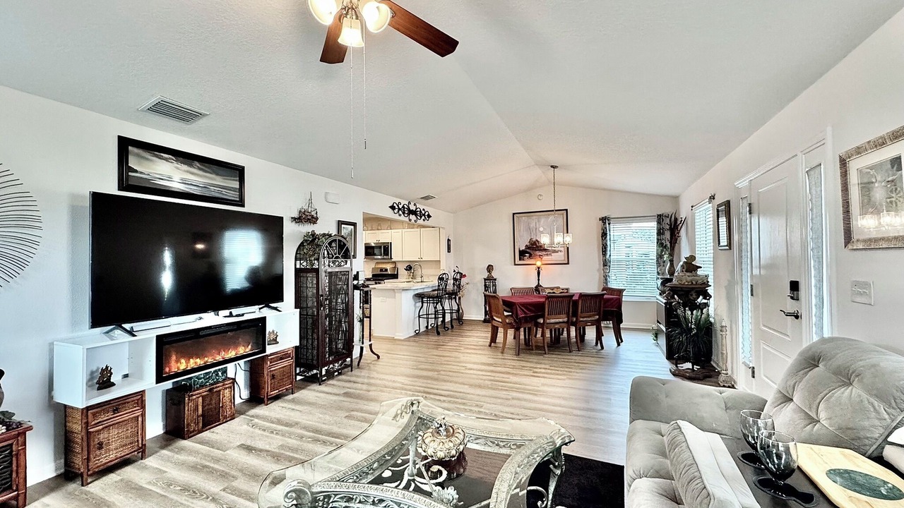 Photo of Bedroom in Sumter County