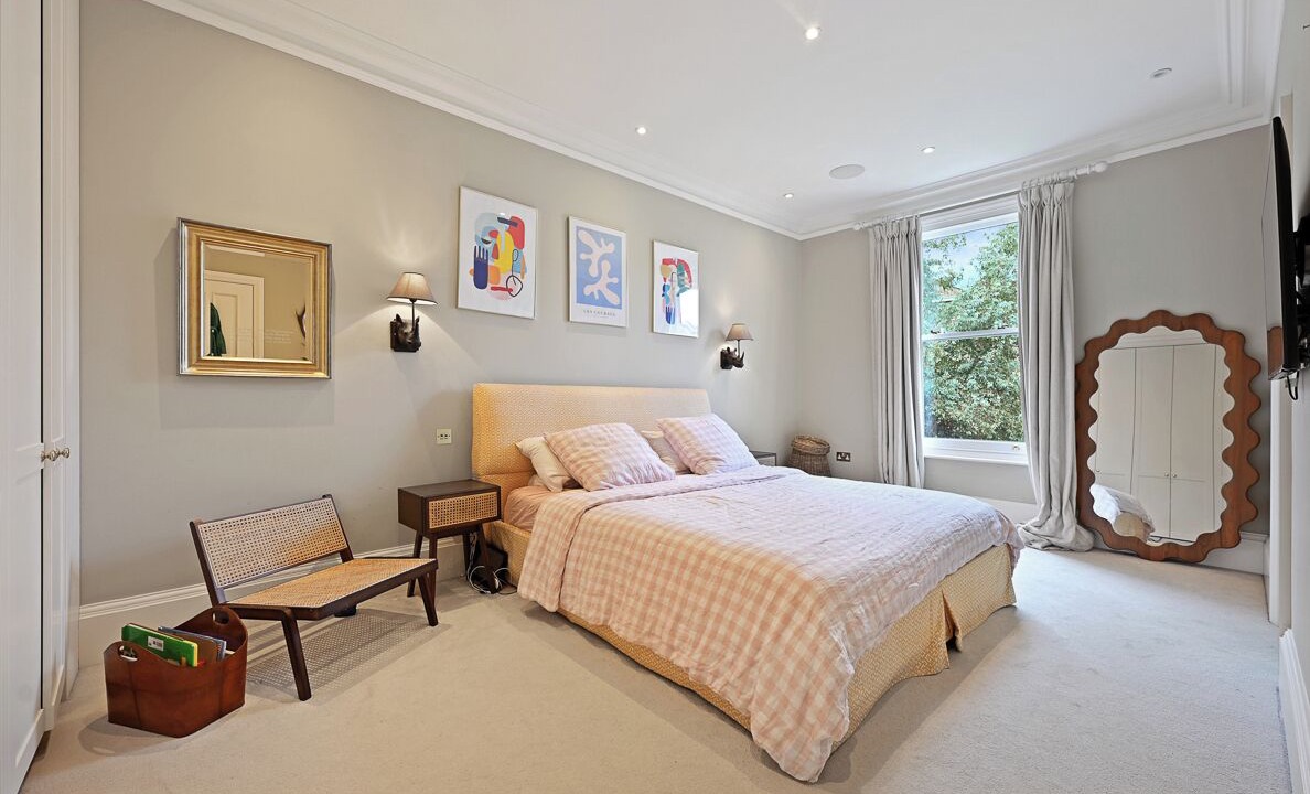 Photo of Bedroom in Addison