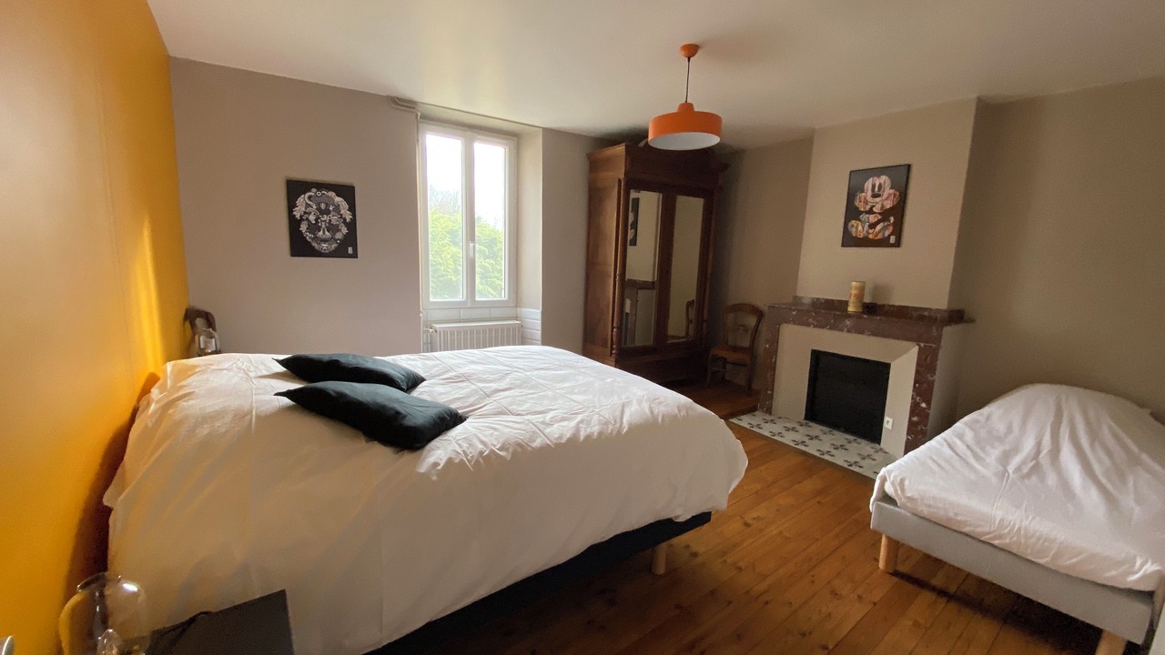 Photo of Bedroom in Saint-Marcel-Campes