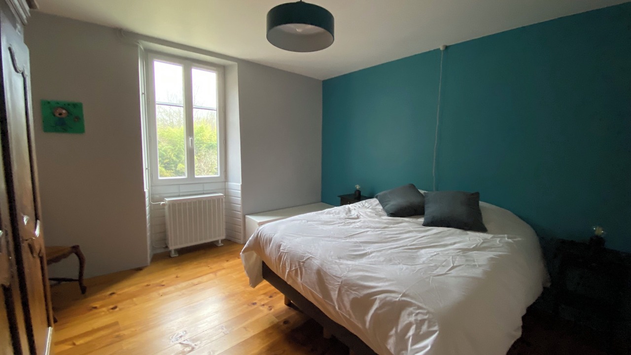 Photo of Bedroom in Saint-Marcel-Campes