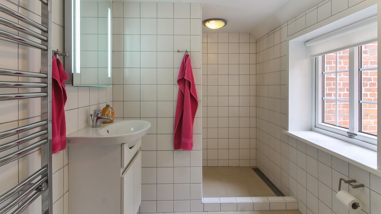 Photo of Bathroom in Ballum