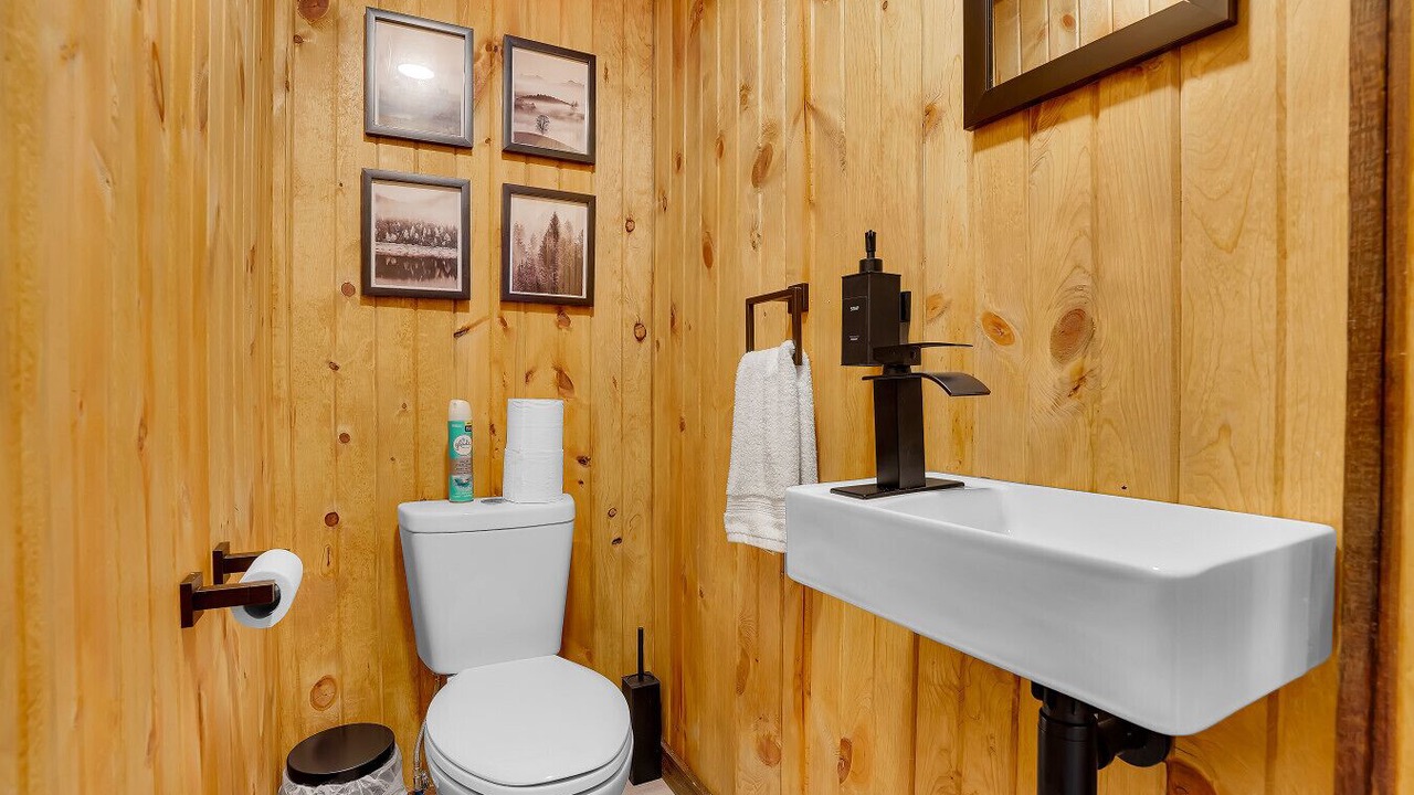 Photo of Bathroom in Benezette