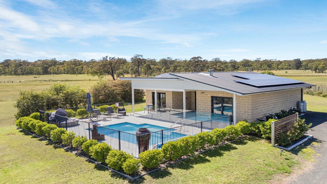 Photo of Others in Congewai