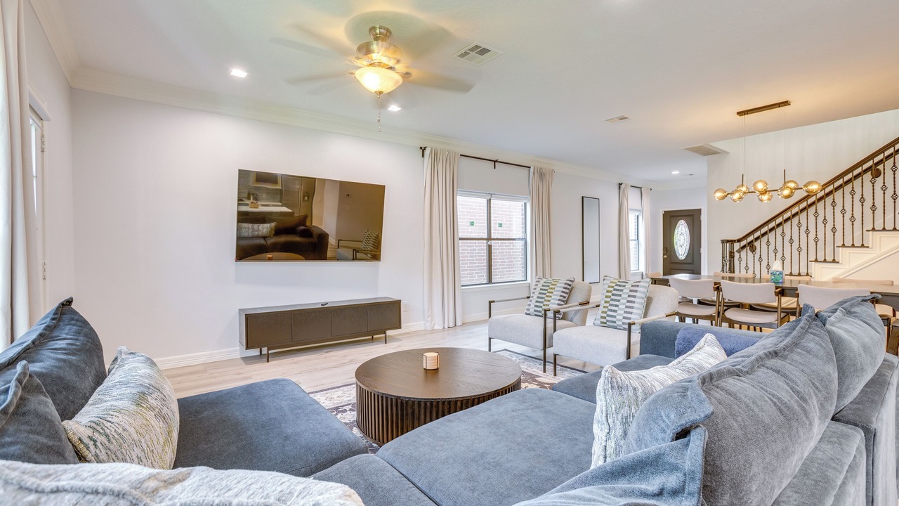 Photo of Bedroom in Greater Fondren Southwest