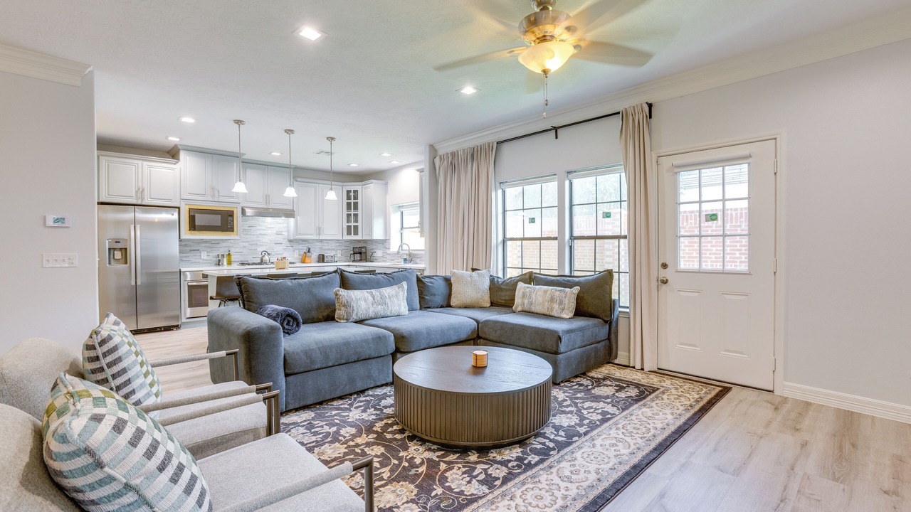 Photo of Livingroom in Greater Fondren Southwest