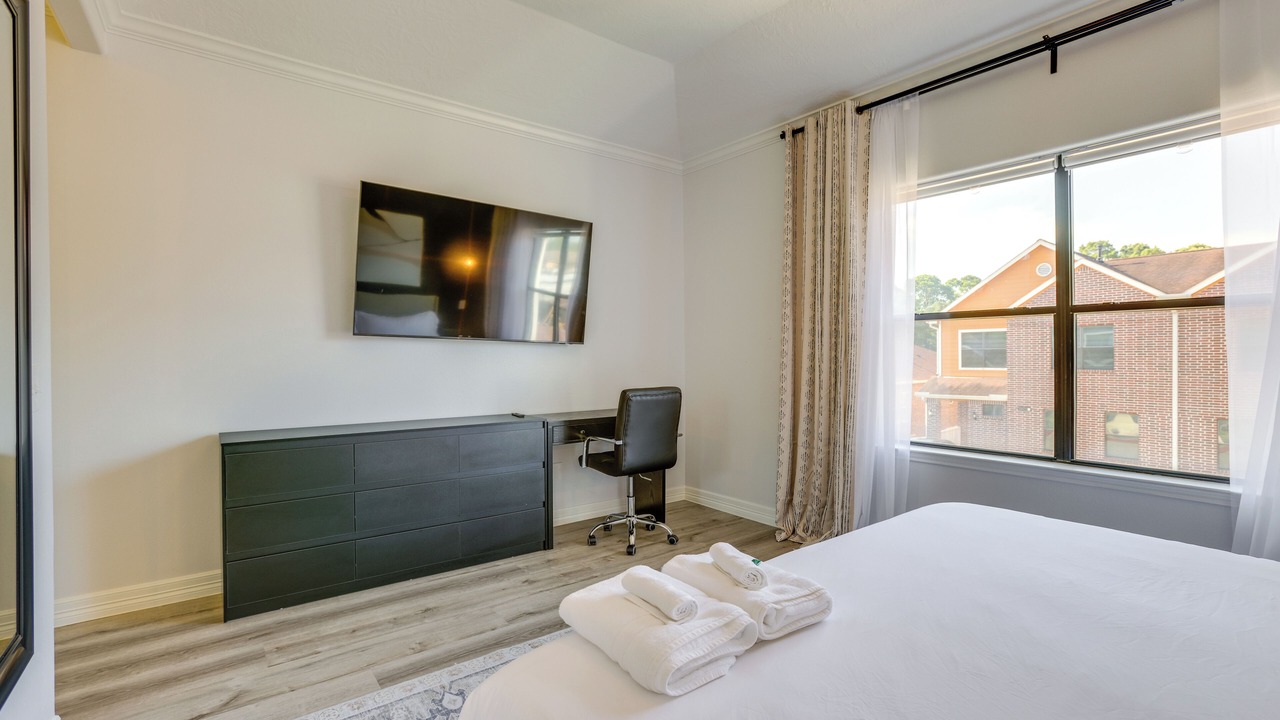 Photo of Bedroom in Greater Fondren Southwest