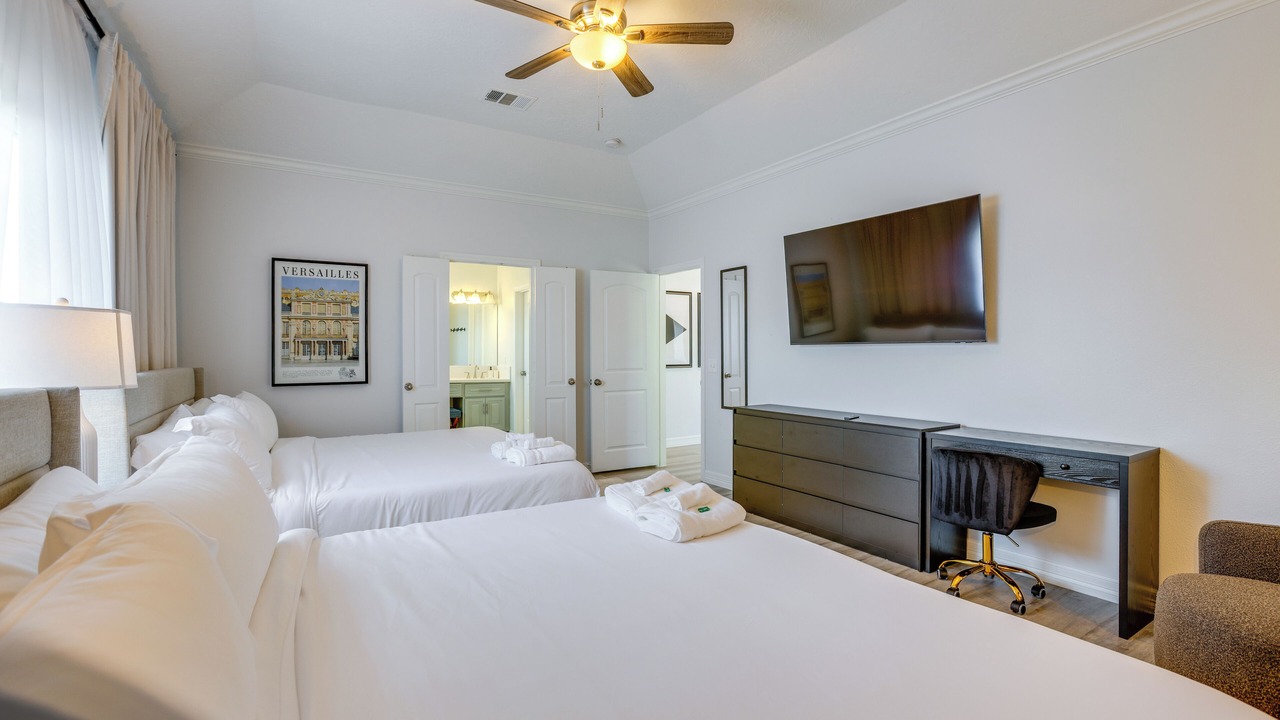 Photo of Bedroom in Greater Fondren Southwest