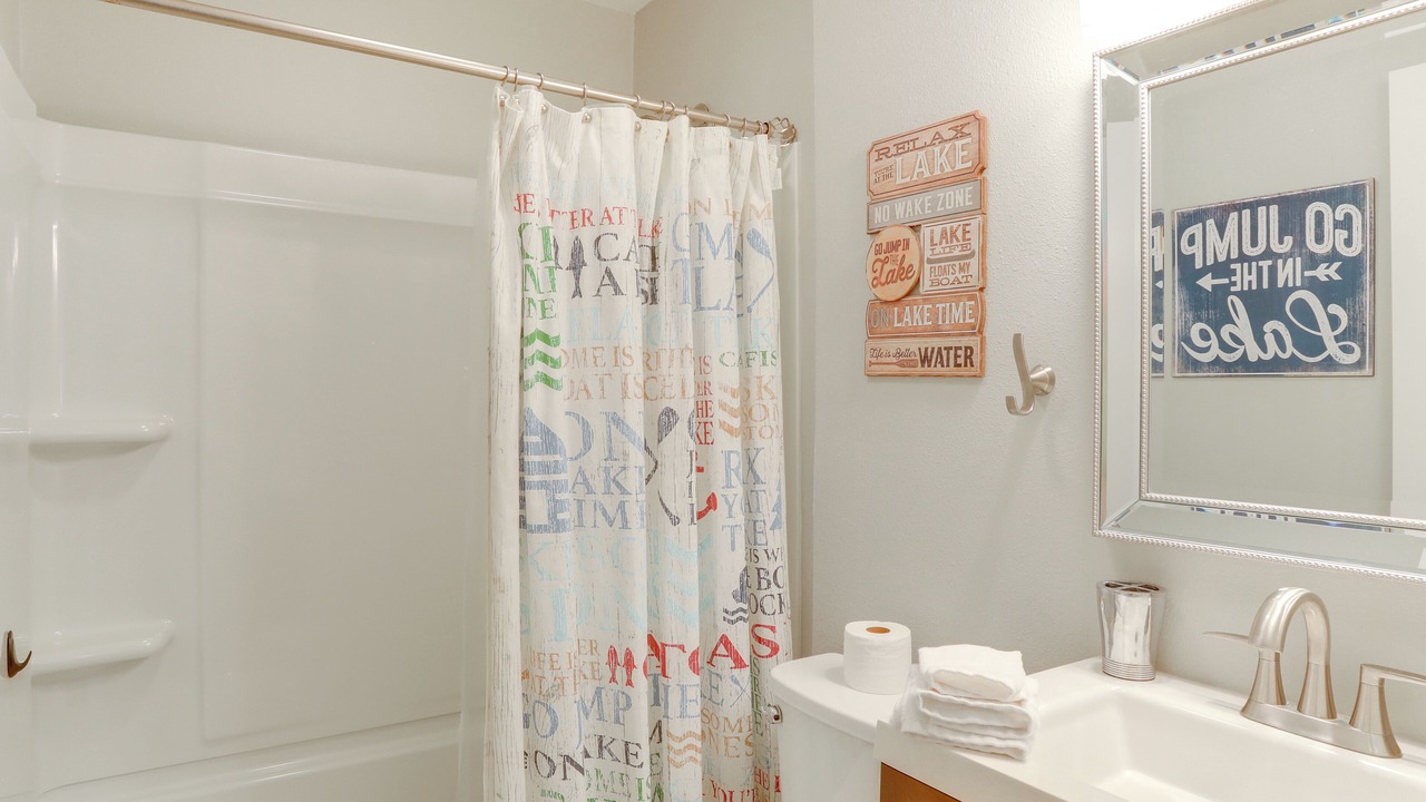 Photo of Bathroom in Greers Ferry