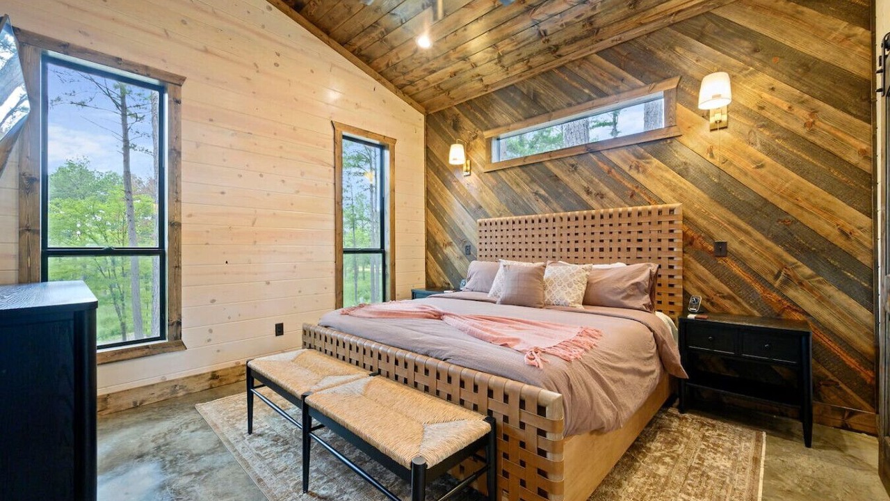 Photo of Bedroom in Pickens