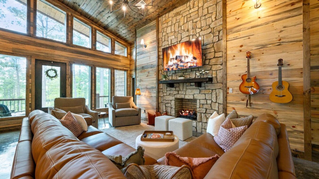 Photo of Livingroom in Pickens