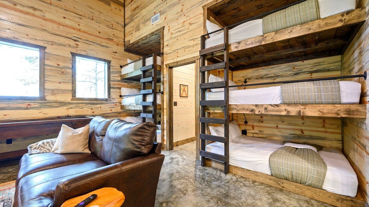 Photo of Bedroom in Pickens