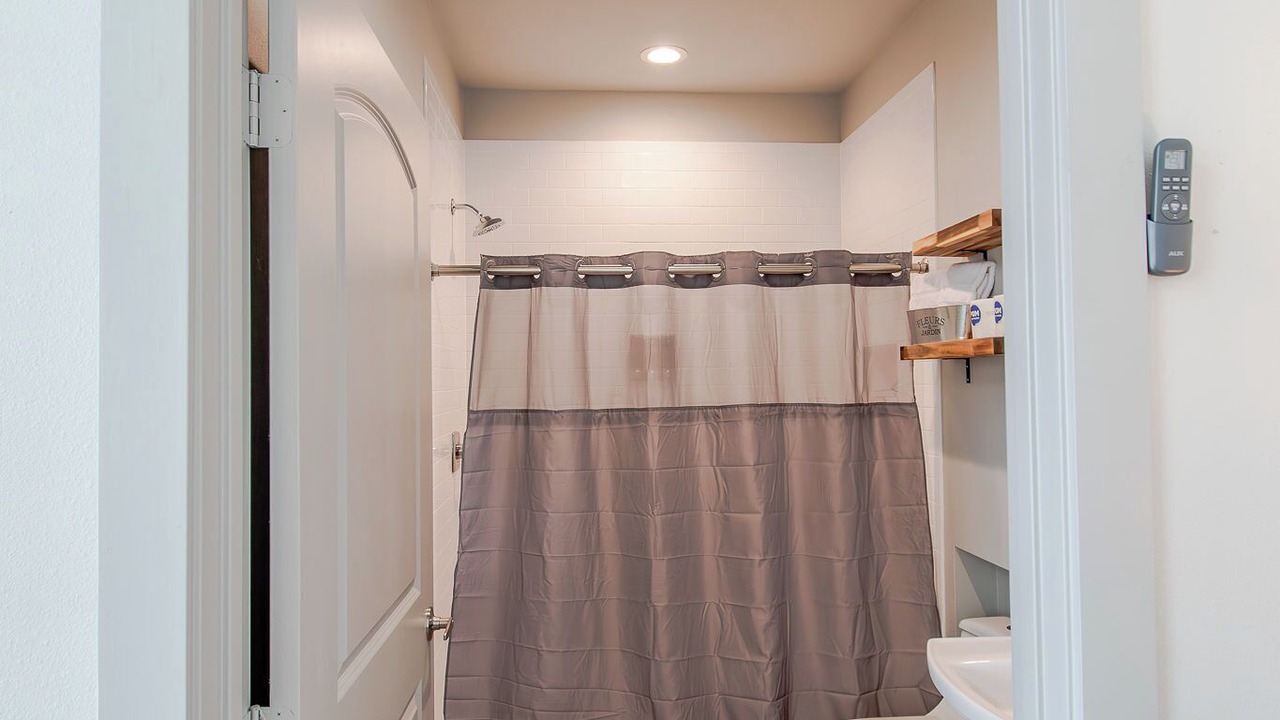 Photo of Bathroom in Uhland