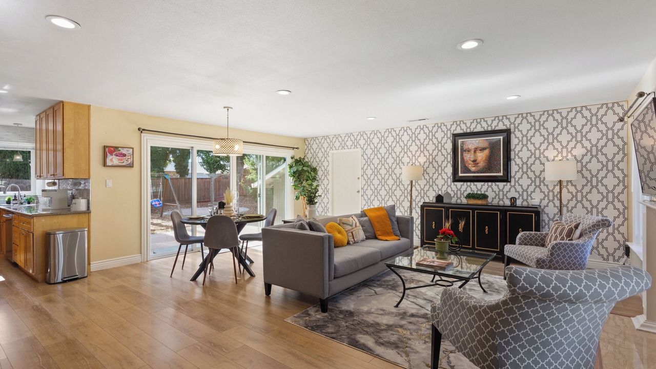 Photo of Livingroom in Concord