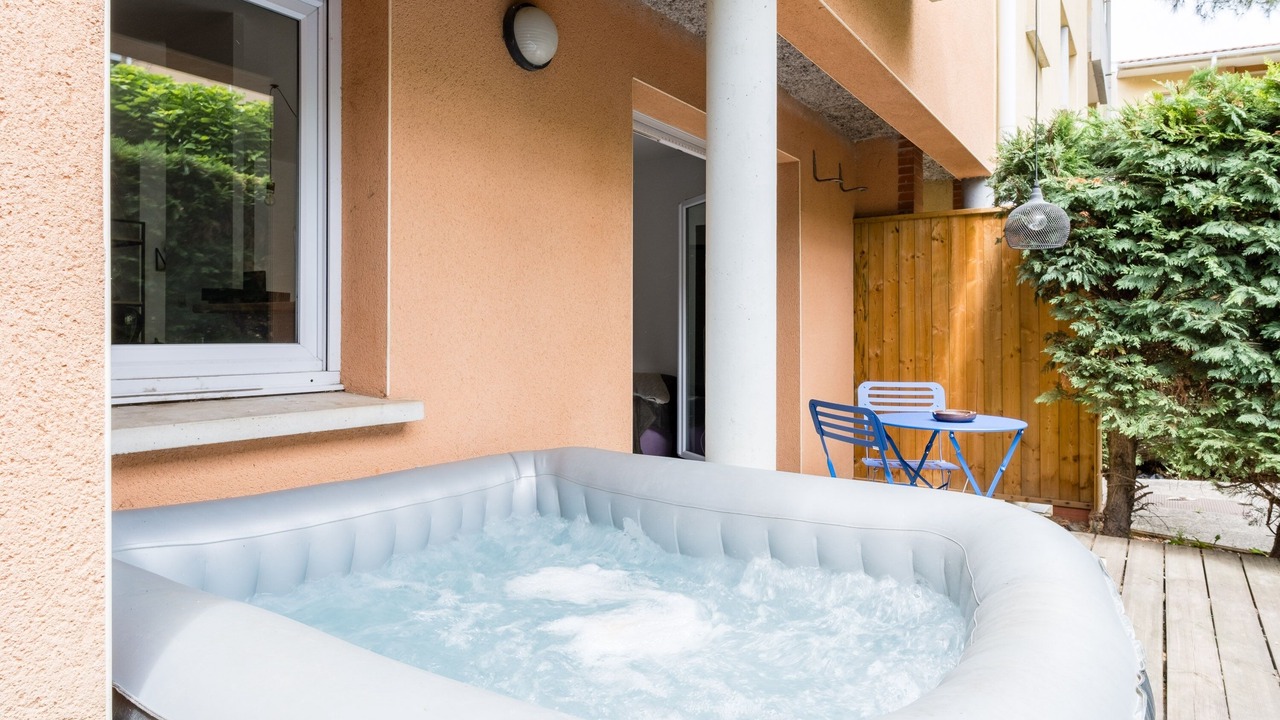 Photo of Patio Balcony in Ancely