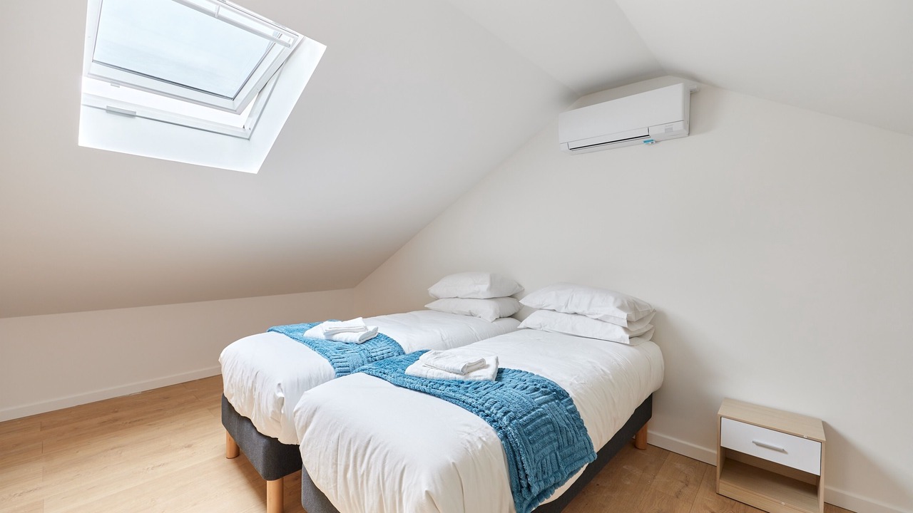 Photo of Bedroom in Surville