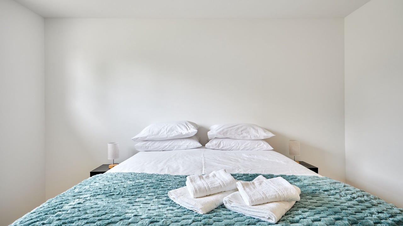 Photo of Bedroom in Surville