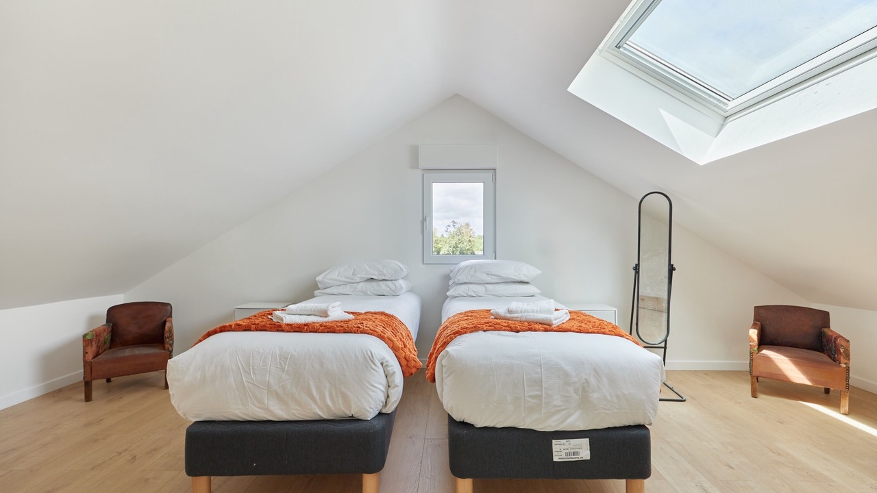 Photo of Bedroom in Surville