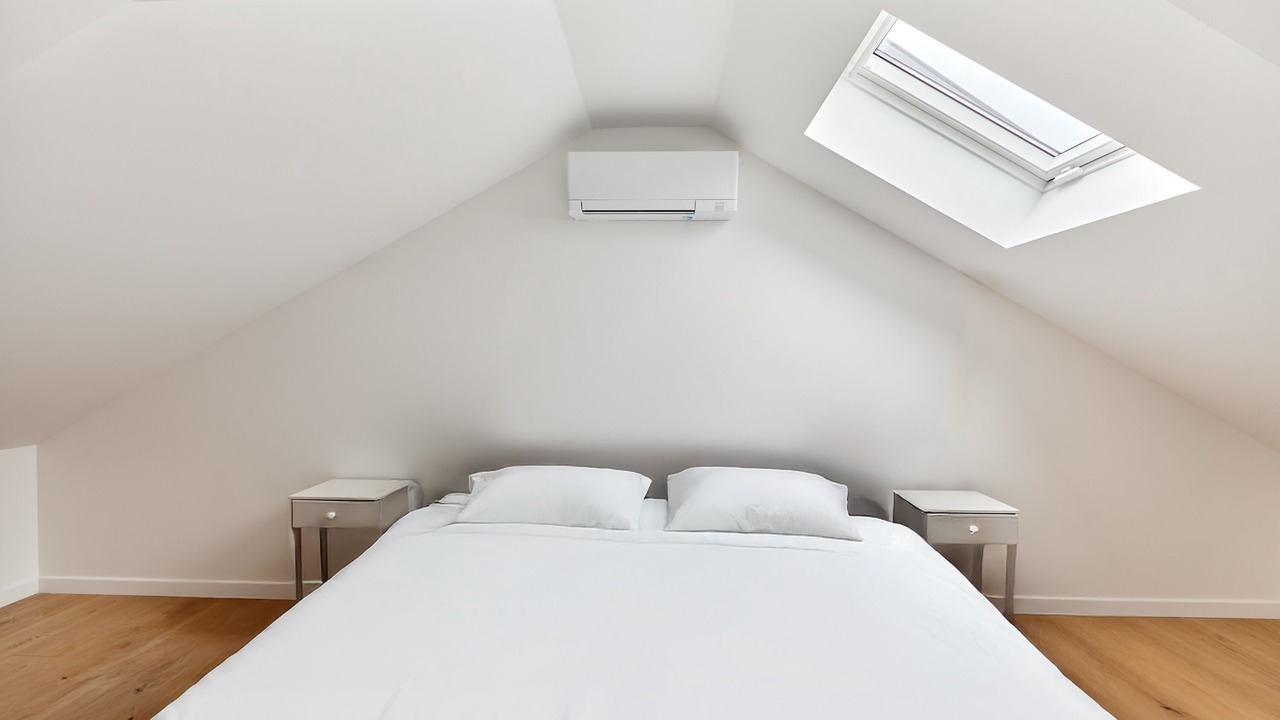 Photo of Bedroom in Surville