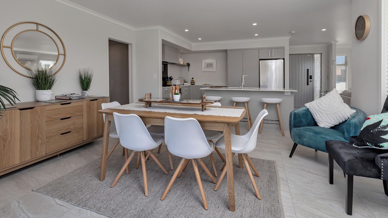 Photo of Others in One Tree Point