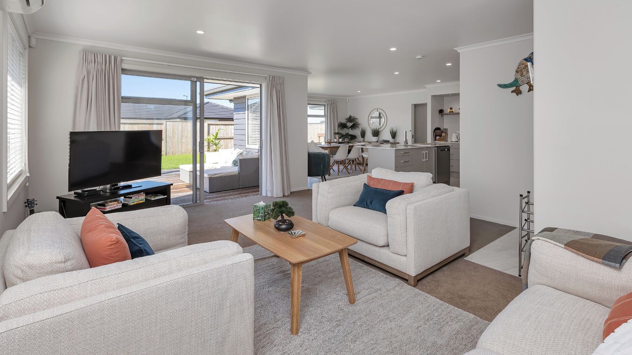 Photo of Livingroom in One Tree Point