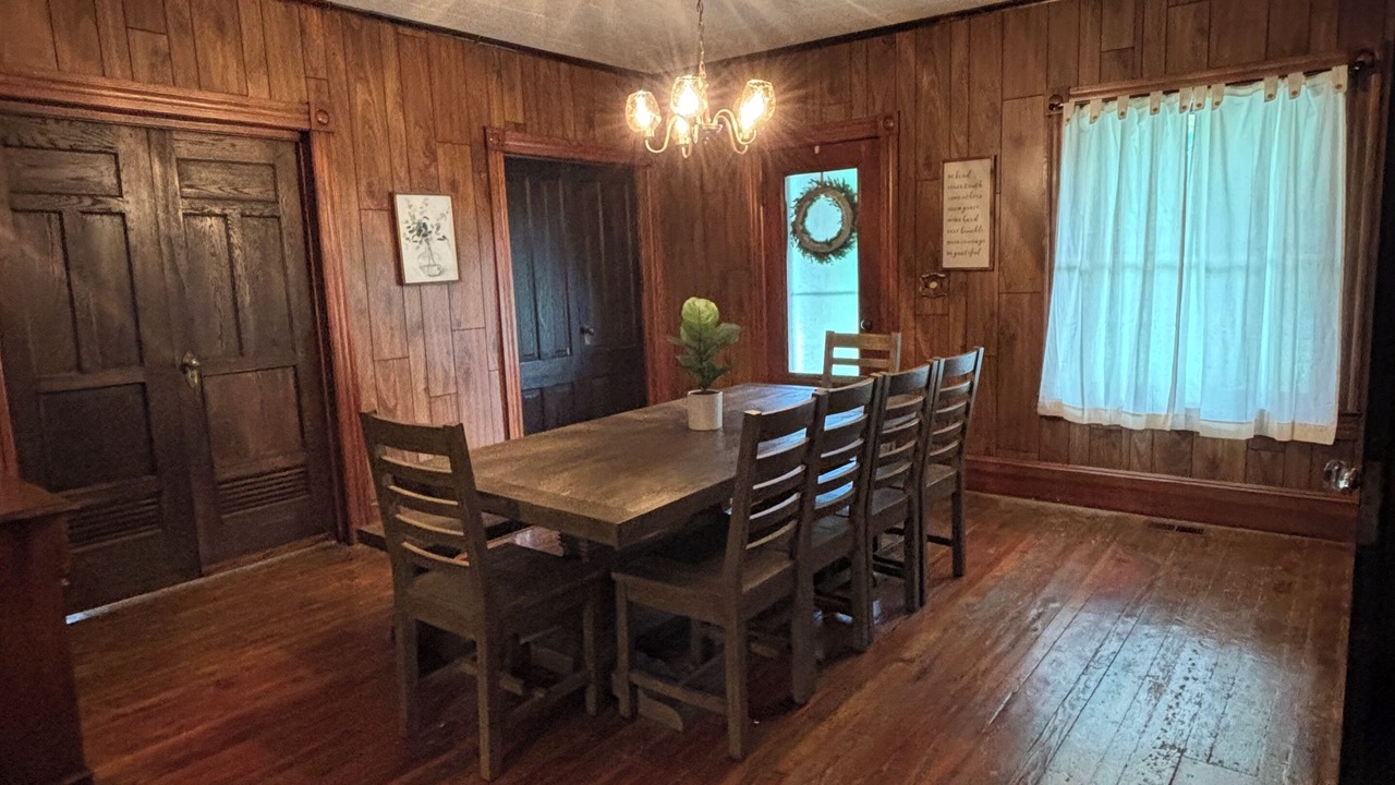 Photo of Livingroom in Jasper