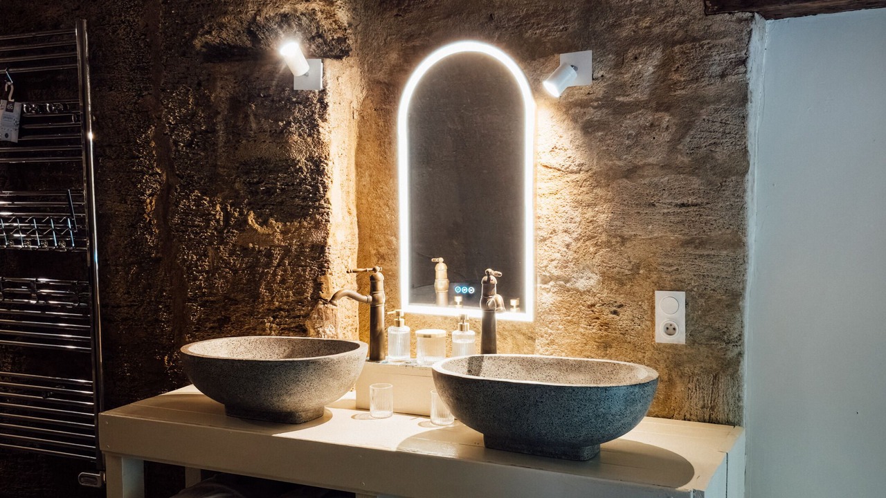 Photo of Bathroom in Doue-la-Fontaine