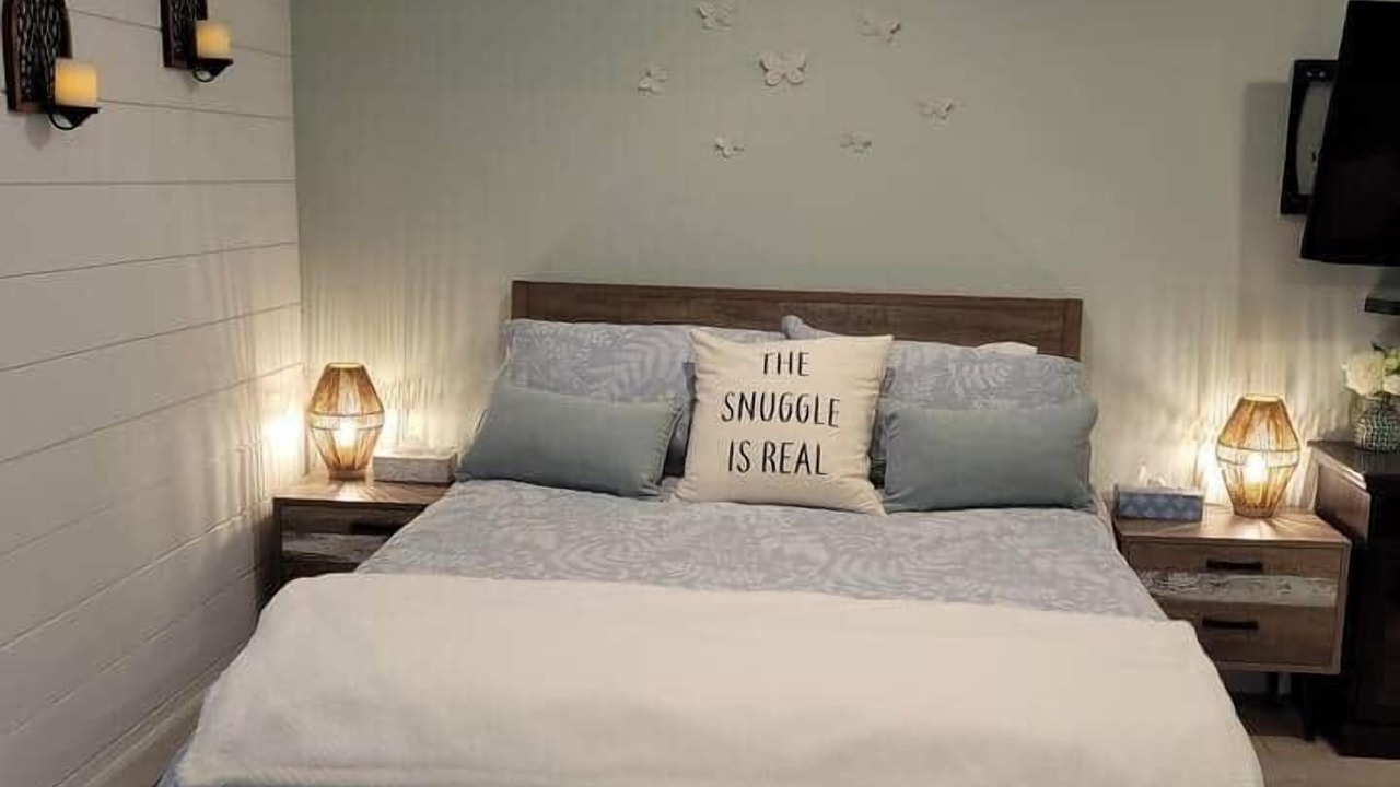 Photo of Others in Virgil