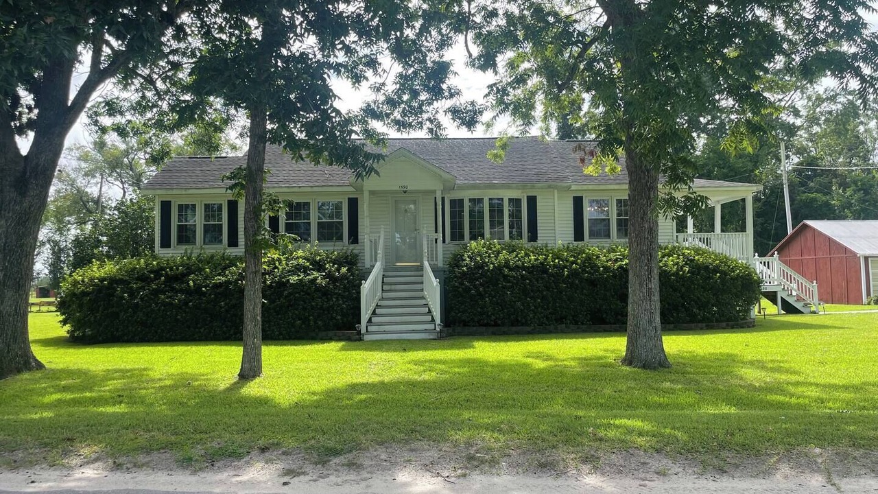 Photo of Outdoor in South River