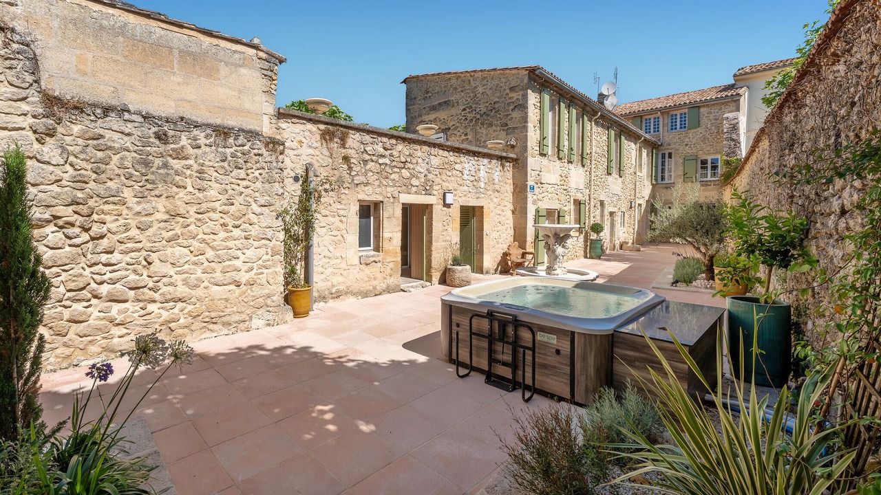 Photo of Others in Rauzan