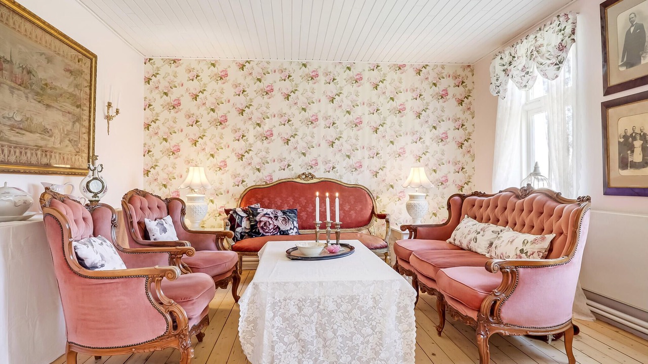 Photo of Bedroom in Humble