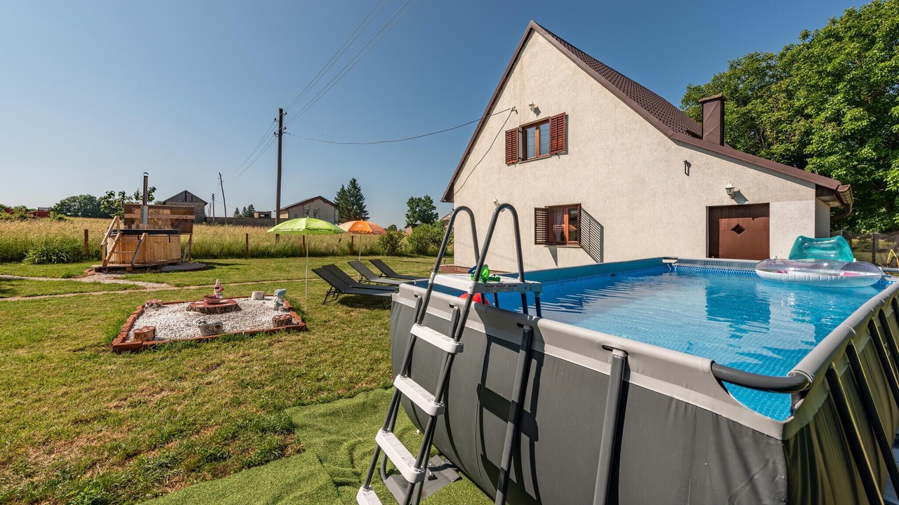 Photo of Outdoor in Udbina