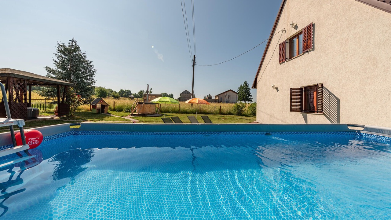 Photo of Outdoor in Udbina