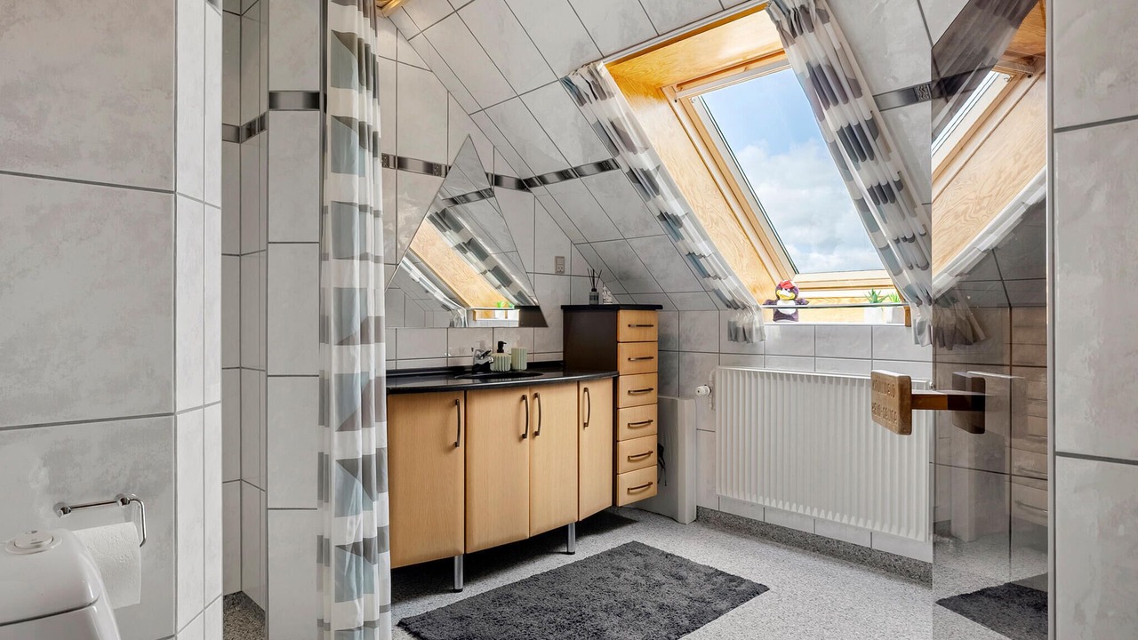 Photo of Bathroom in Emmerlev