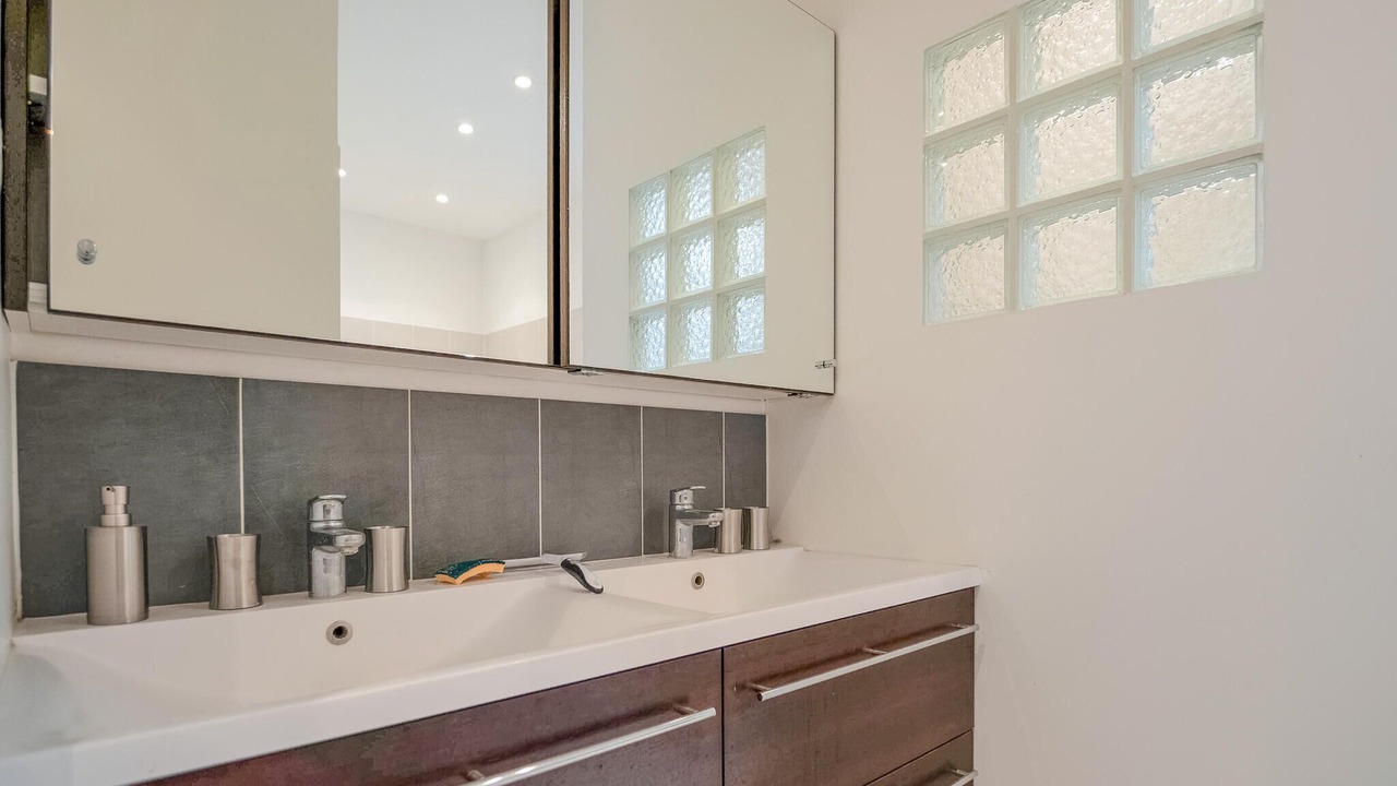 Photo of Bathroom in Chantilly